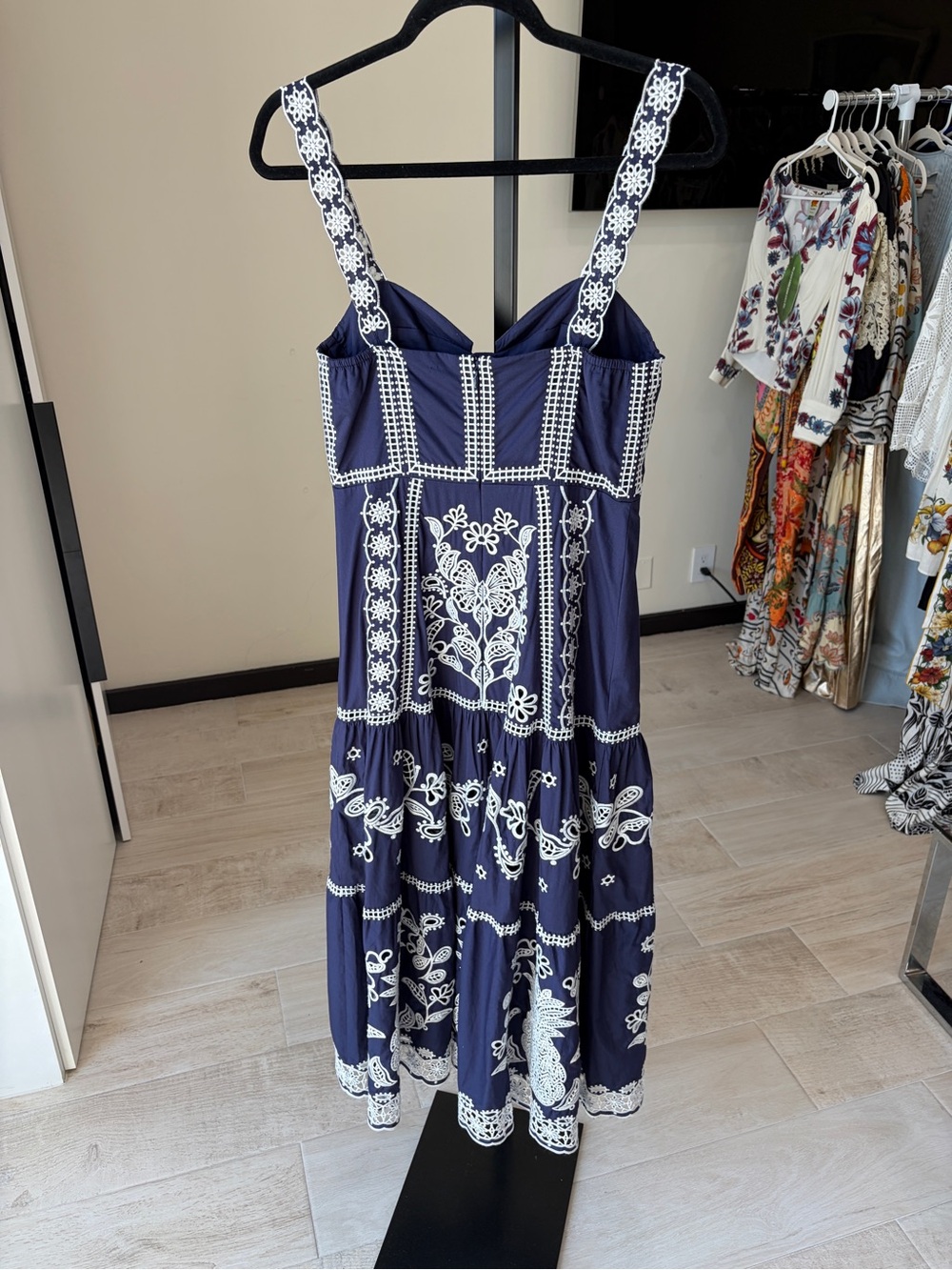 Farm Rio: Blue Richelieu Embroidered
Organic Cotton Midi Dress - Picture 7 of 10